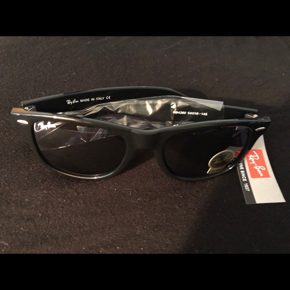 Ray Bans sunglasses - Picture 2 of 3